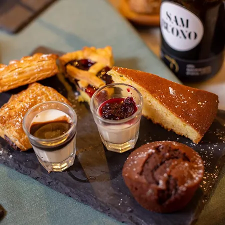 Torre Giardino Segreto B&b- Borgo Capitano Collection - Diffuso 3* サン・クイーリコ・ドルチャ