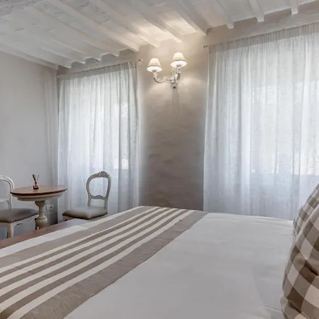 Torre Giardino Segreto B&b- Borgo Capitano Collection - Diffuso San Quirico dʼOrcia