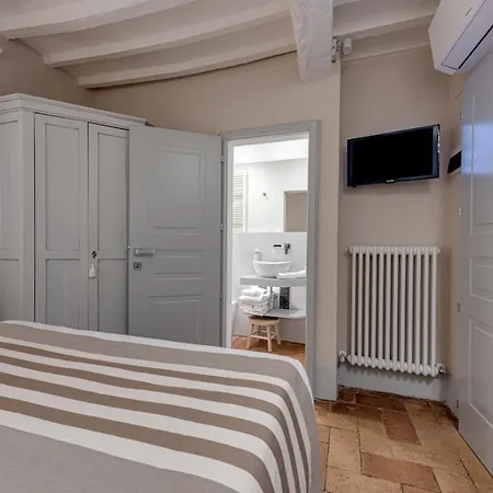 Torre Giardino Segreto B&b- Borgo Capitano Collection - Diffuso 3* サン・クイーリコ・ドルチャ