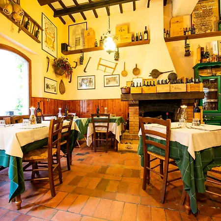 ベッド・アンド・ブレックファスト Torre Giardino Segreto B&b- Borgo Capitano Collection - Diffuso サン・クイーリコ・ドルチャ