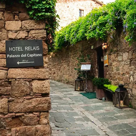Bed & Breakfast Torre Giardino Segreto B&b- Borgo Capitano Collection - Diffuso 5*